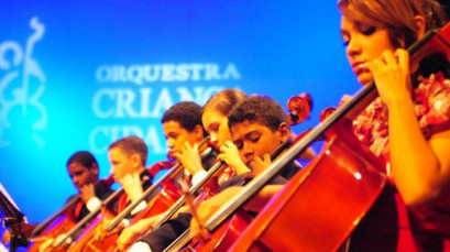 Orquestra Criança Cidadã se apresenta na Emanuel